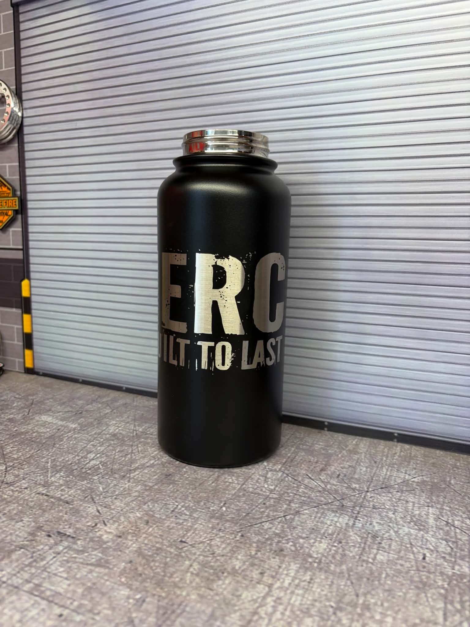 IERC 32oz Water Bottle
