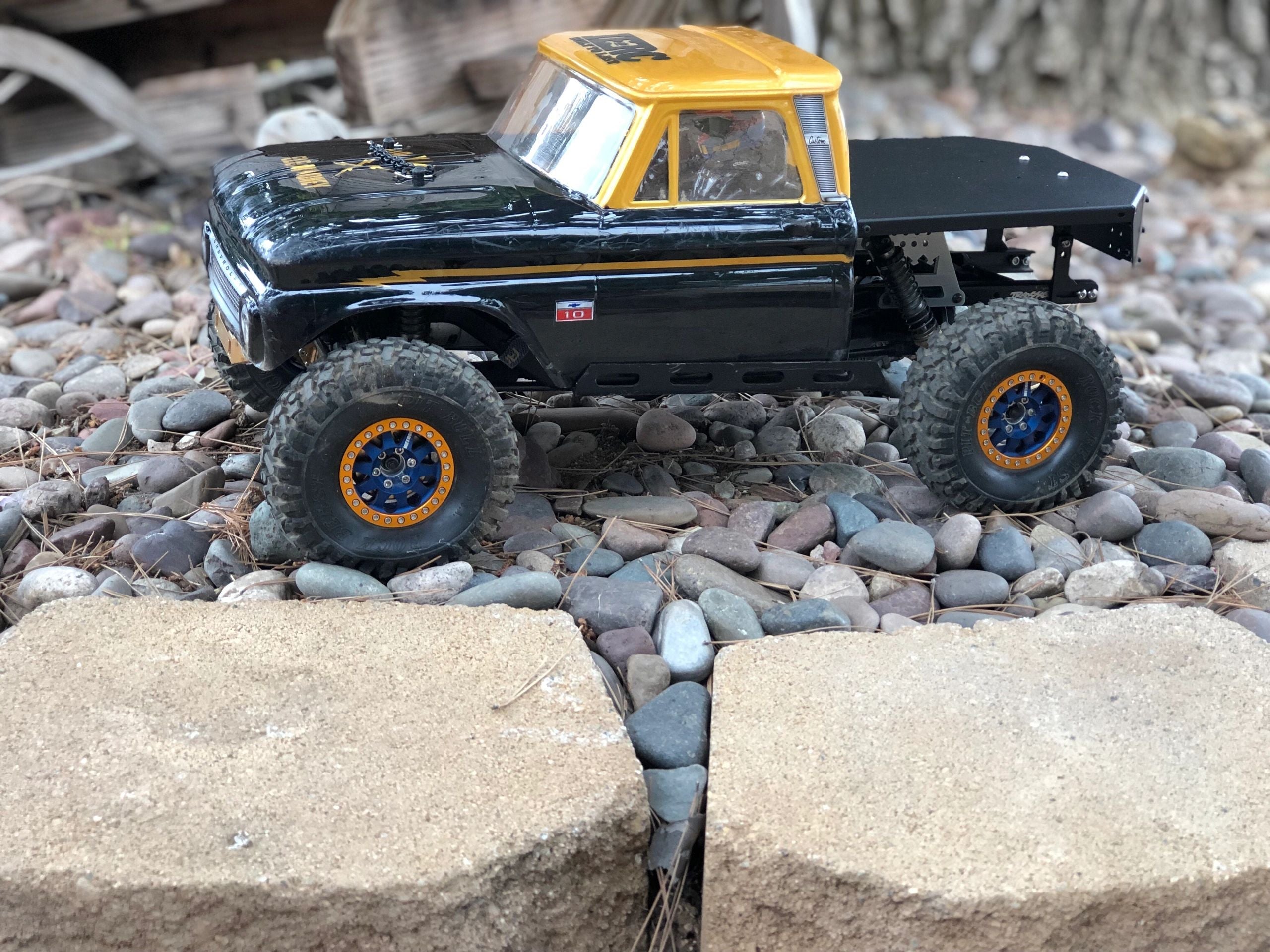 WIDE SLIDER