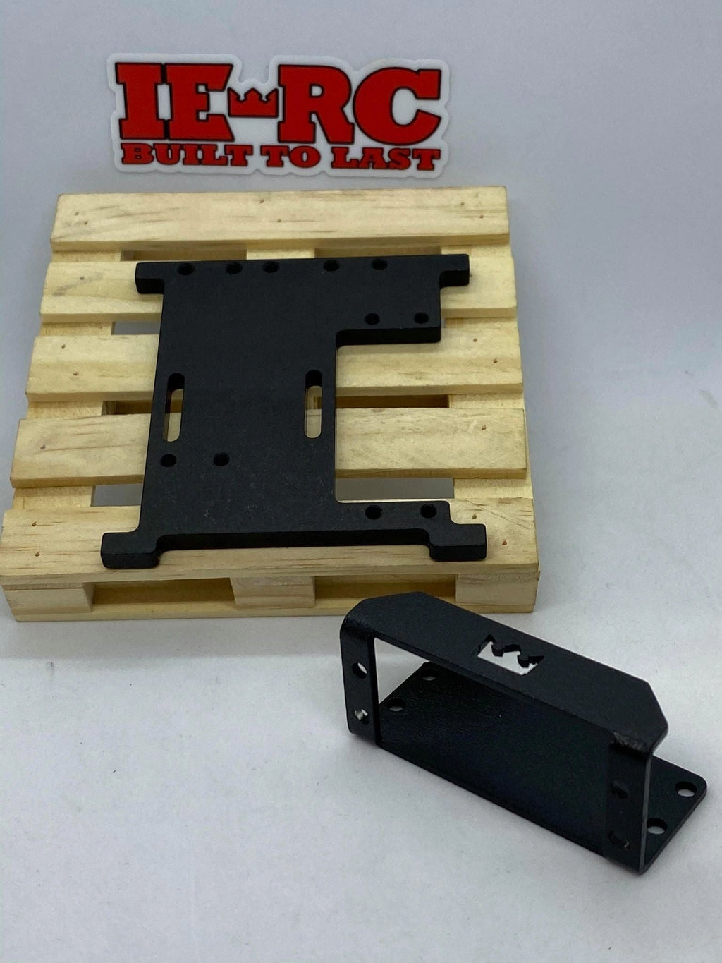 SERVO WINCH MOUNT