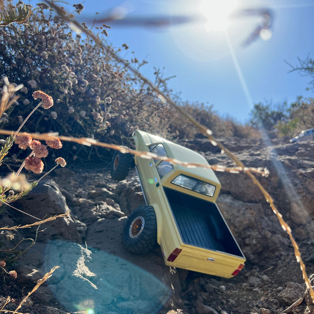 4 DOOR HARDBODY SLIDER