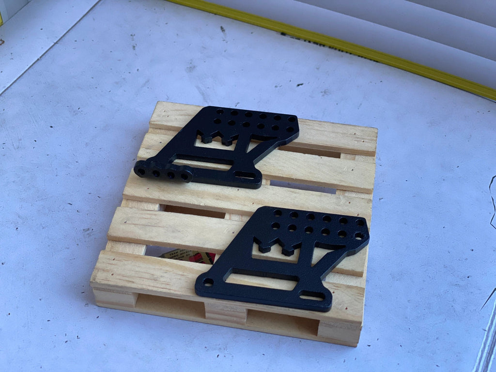 TRX FRONT SHOCK TOWERS