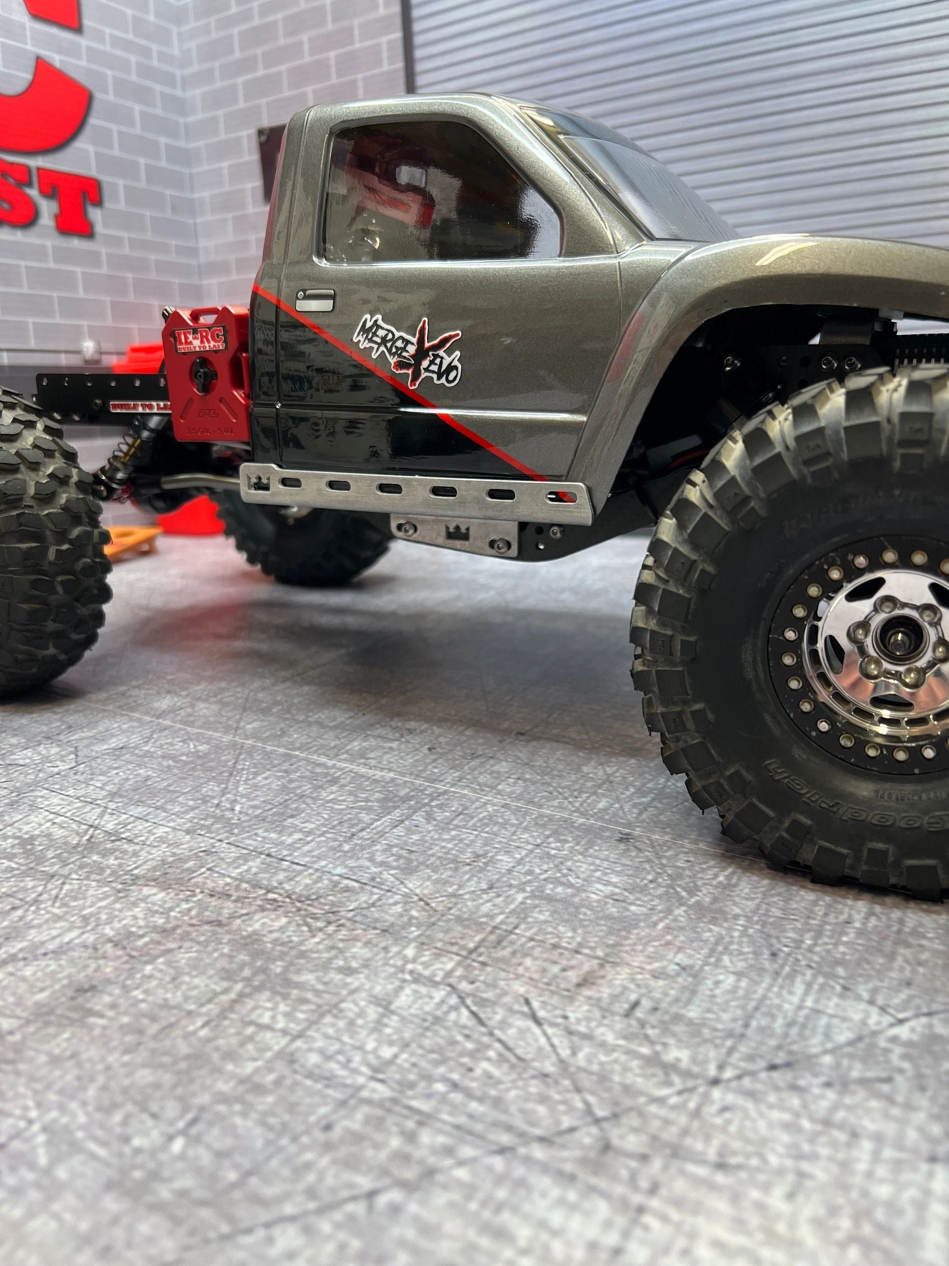 CLIFFHANGER CAB SLIDER