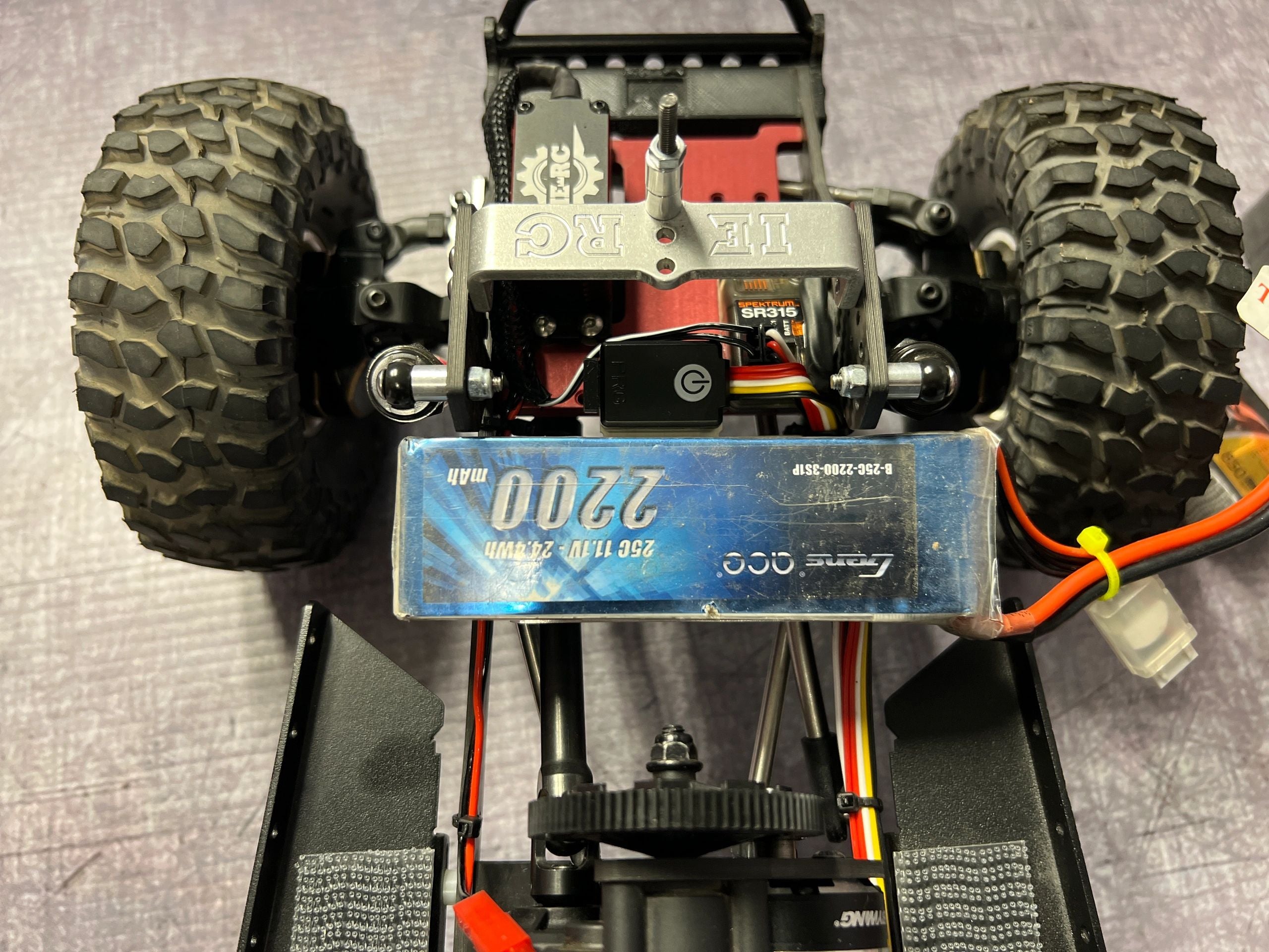 BATTERY / ELECTRONICS TRAY
