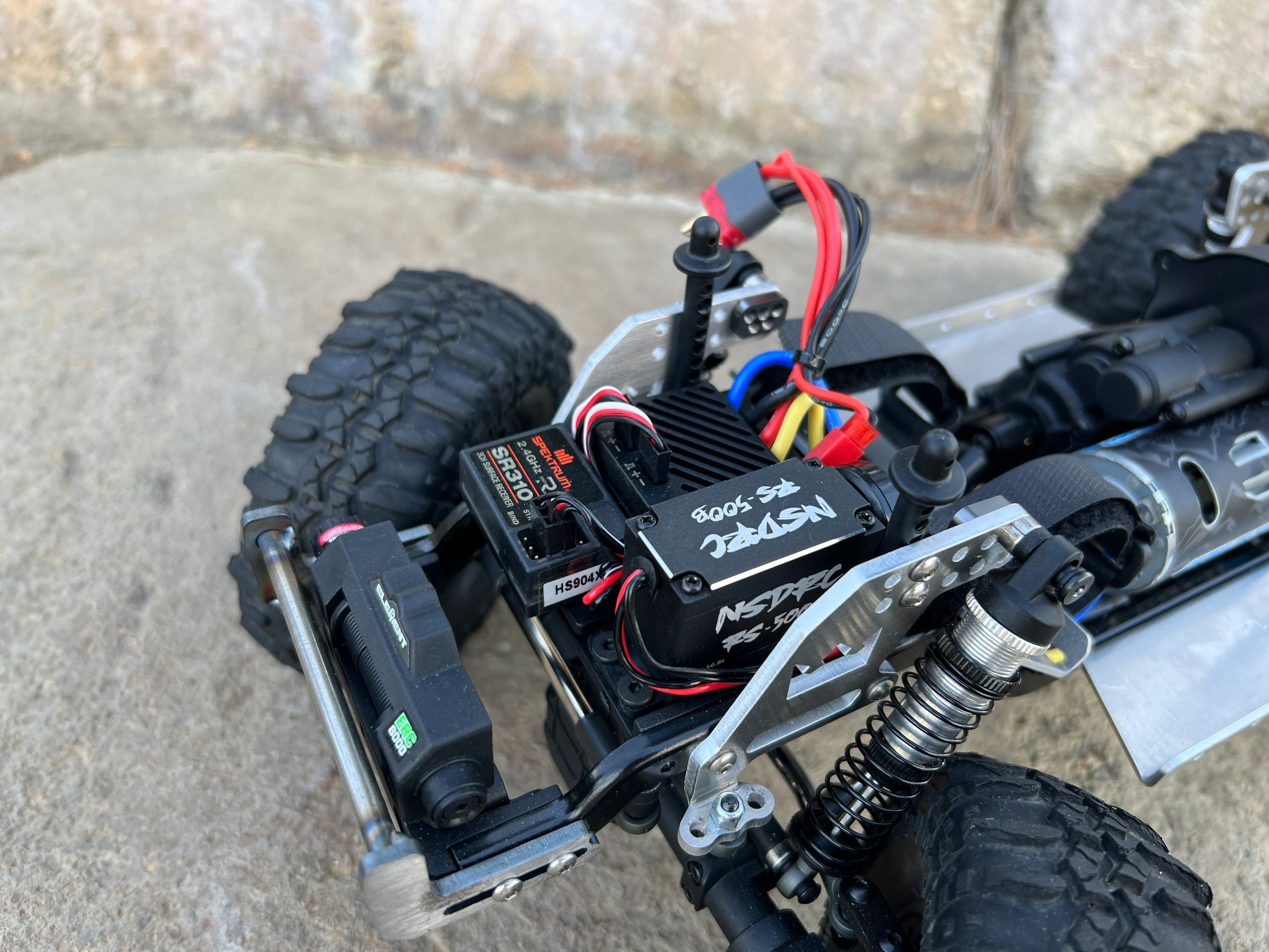 FRONT ELEMENT SHOCK TOWERS
