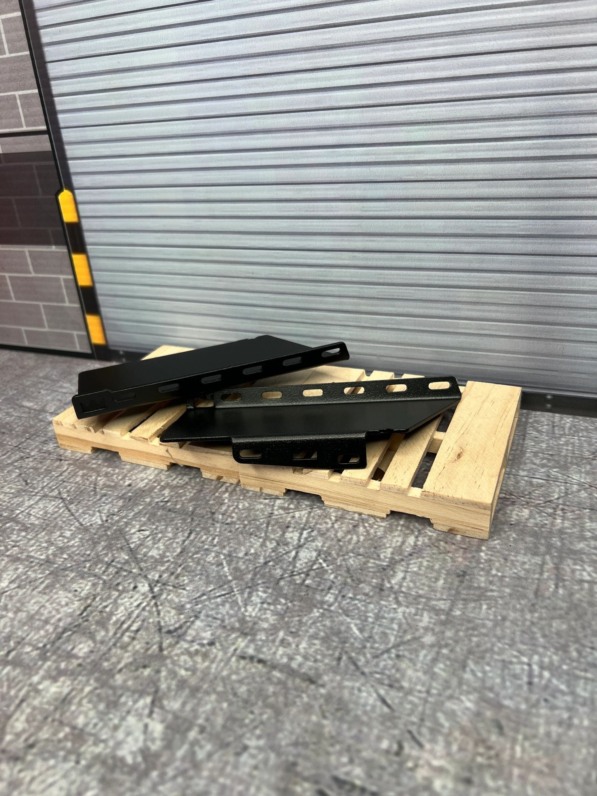 CLIFFHANGER CAB SLIDER