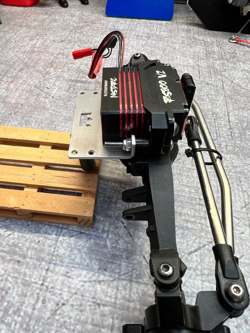 SOA ELEC./BATT. TRAY