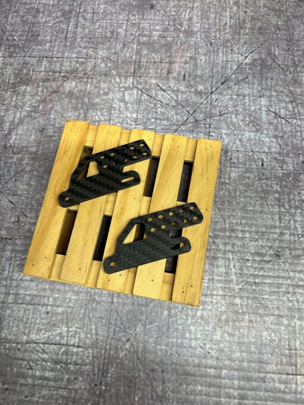 CF & ALUM SHORTY REAR TOWER