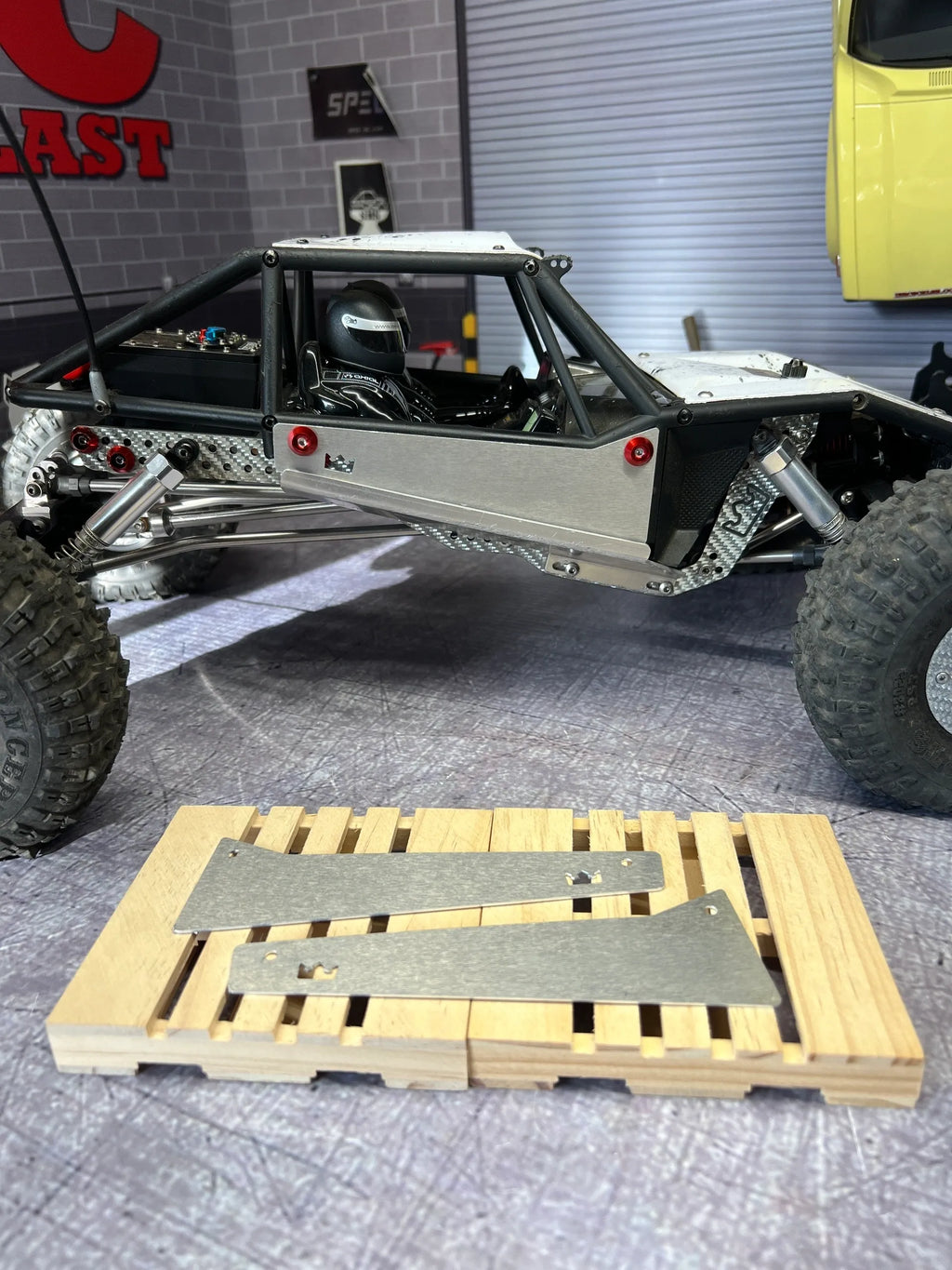 CAPRA CAGE SIDE PANELS